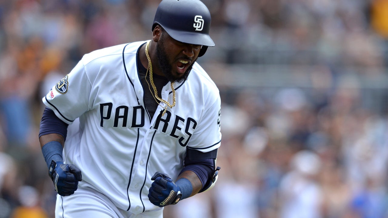 Reyes' 3-run homer lifts Padres to 8-7 win vs Brewers